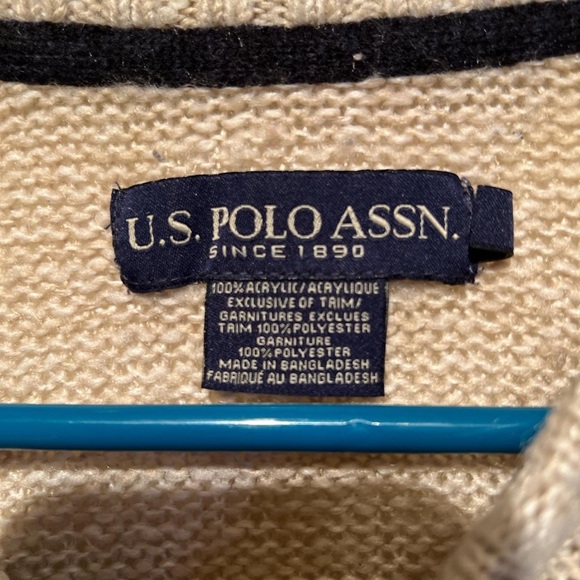 Men’s Knit Sweater - Picture 3 of 3